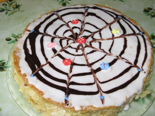 Mille-feuille à la vanille, cacao et amandes effilées