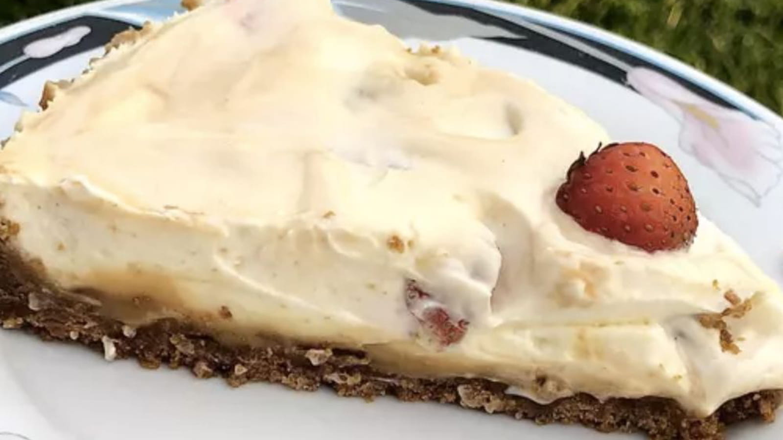 Cheesecake aux fraises et au caramel beurre salé