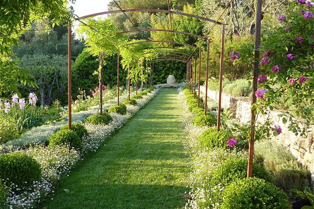 Exalter l'âme méditerranéenne du jardin