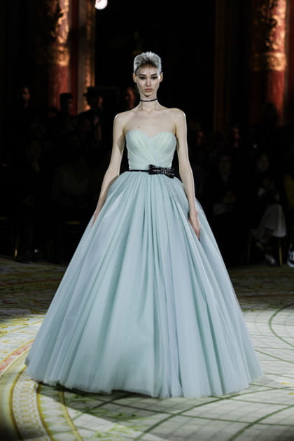 Look 10 du défilé Viktor&Rolf