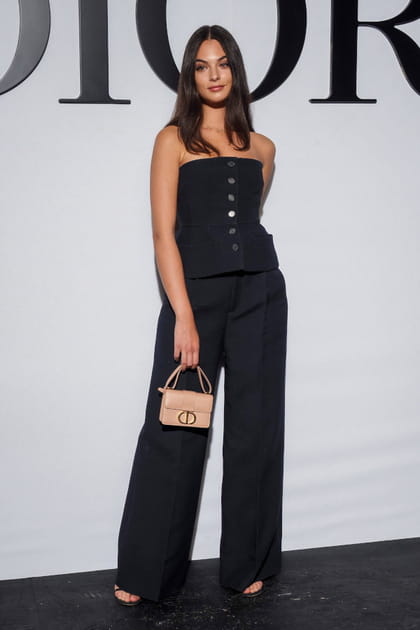 Deva Cassel en tailleur bustier