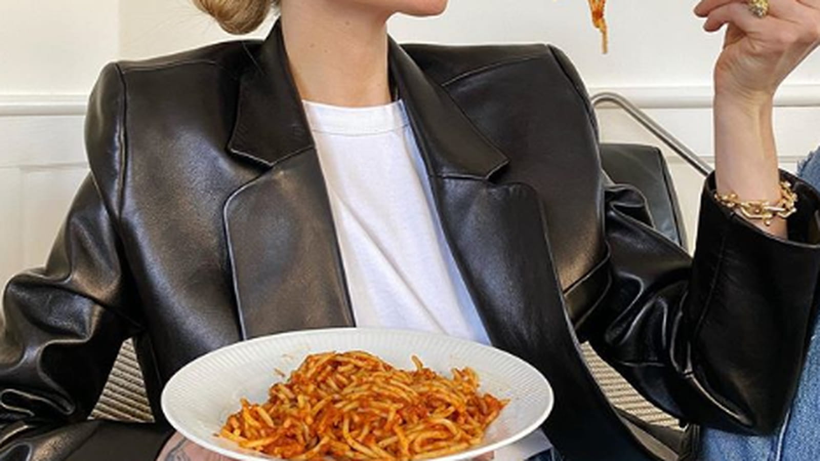 @pernilleteisbaek