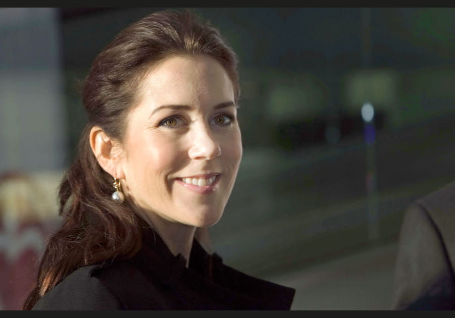 Mary de Danemark, fraiche avec son look naturel