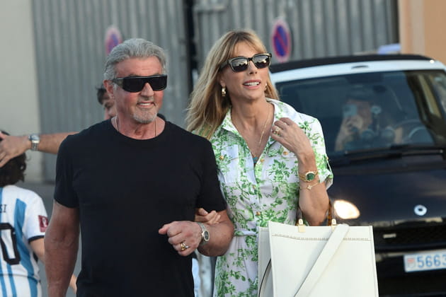 Sylvester Stallone et sa femme Jennifer&nbsp;: shopping &agrave; Saint Tropez