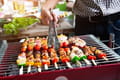Recettes au barbecue&nbsp;: brochettes, poulet marin&eacute;, c&ocirc;te de b&oelig;uf...