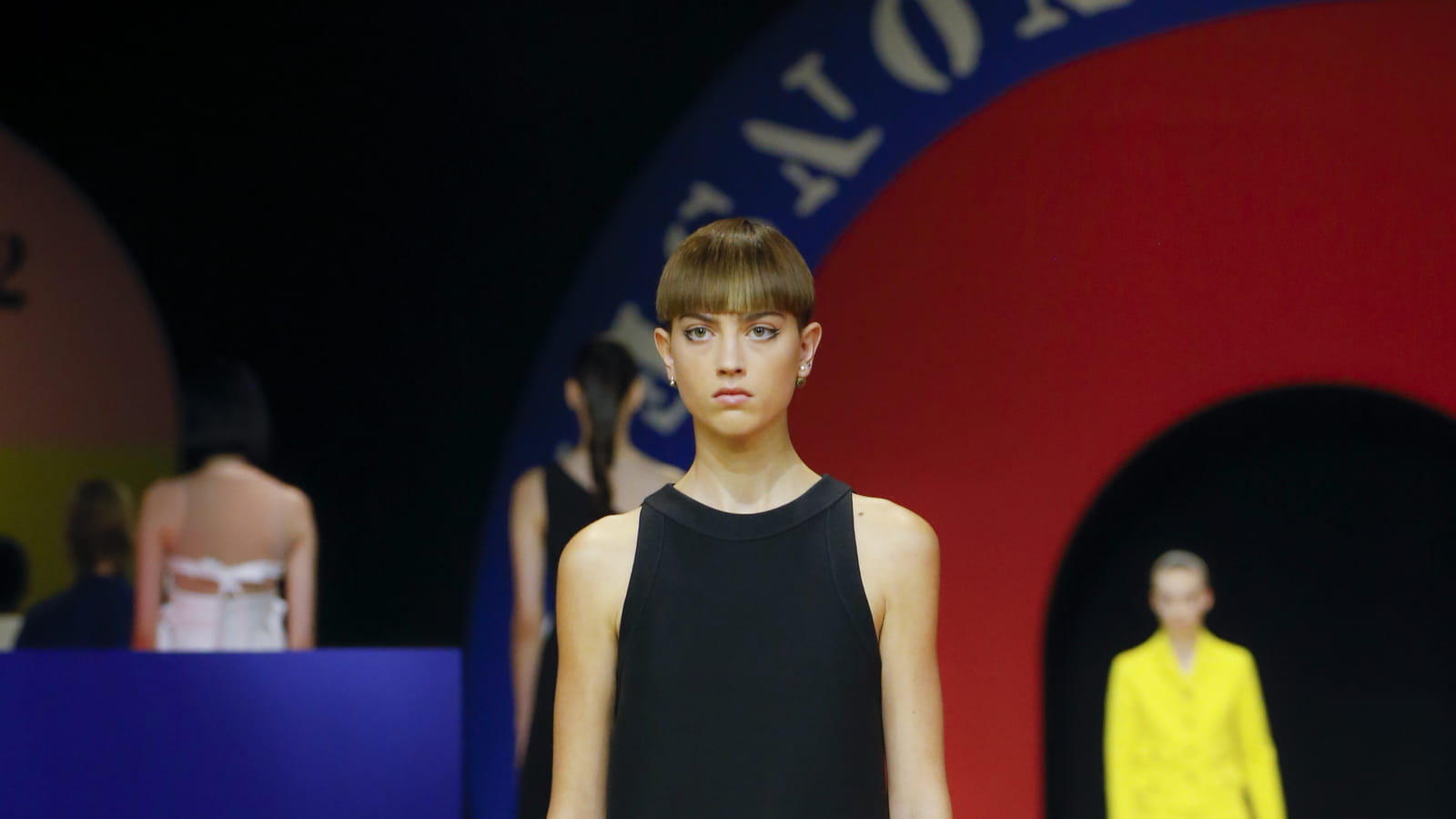 Look 8
