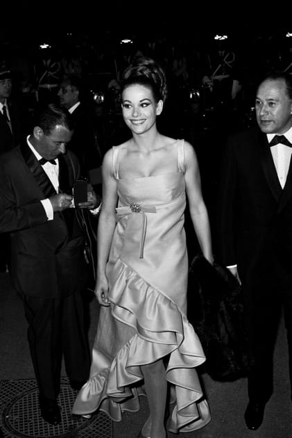 Claudine Auger au Festival de Cannes en 1966