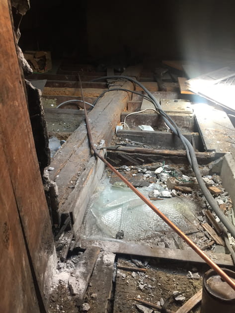 Avant&nbsp;: des combles pas du tout exploit&eacute;s et dans leur jus