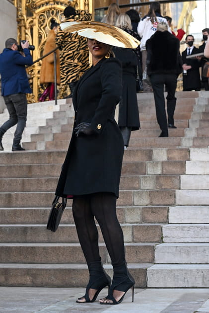 Laverne Cox au d&eacute;fil&eacute; Schiaparelli
