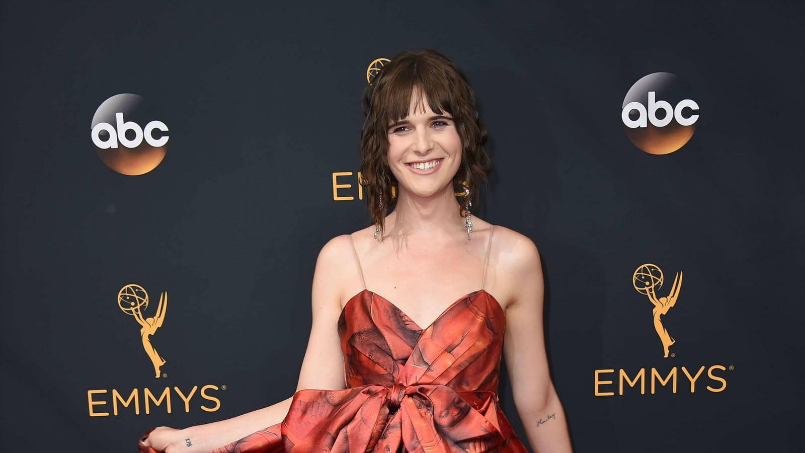 Hari Nef