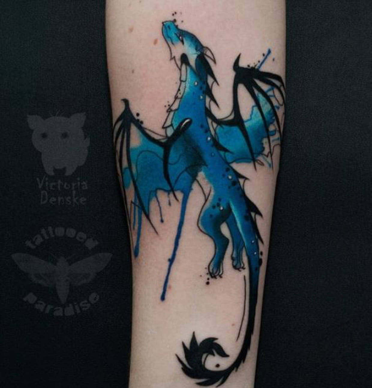 Tatouage Dragon Avant Bras Femme Dragon bleu sur l'avant-bras