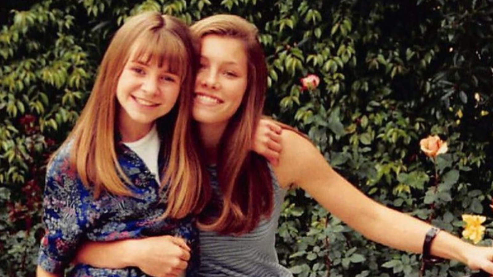Beverley Mitchell et Jessica Biel 