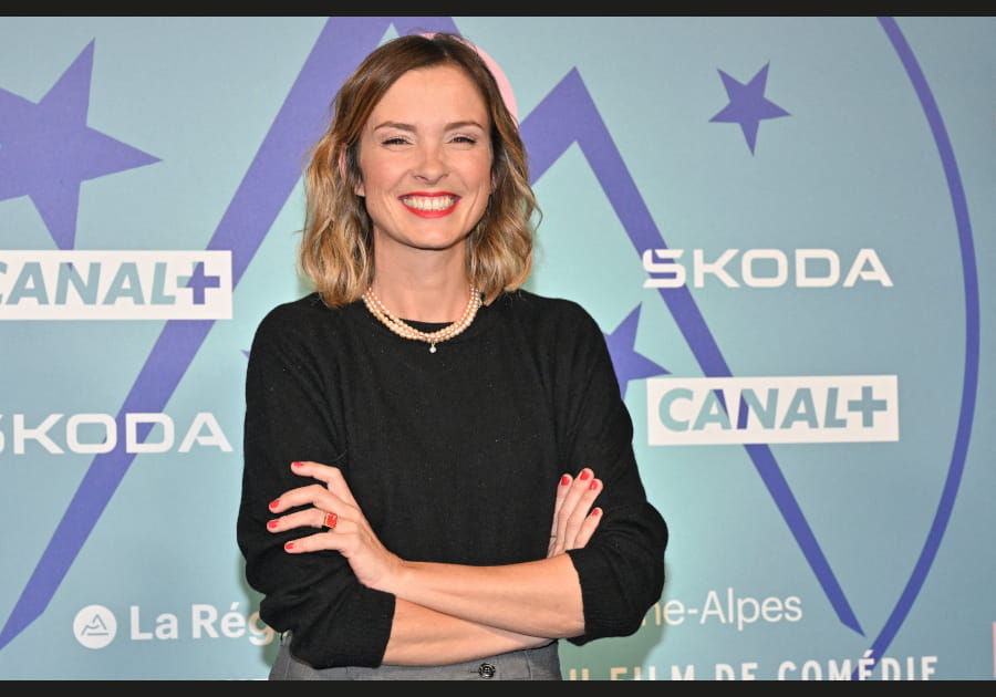 Les l&egrave;vres &eacute;carlates d'Isabelle Ithurburu