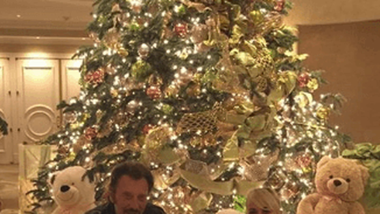  Laeticia Hallyday 
