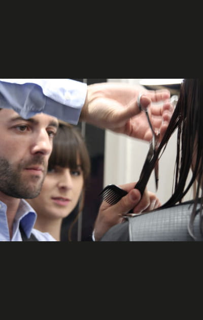 S&eacute;ance de visagisme&nbsp;: l'oeil bienveillant des pros