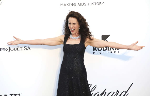 Andie Mc Dowell accueille tout le monde &agrave; bras ouverts