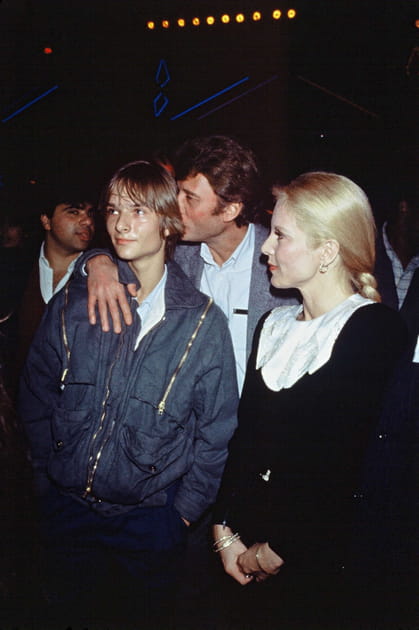 En famille avec son fils David et Sylvie Vartan