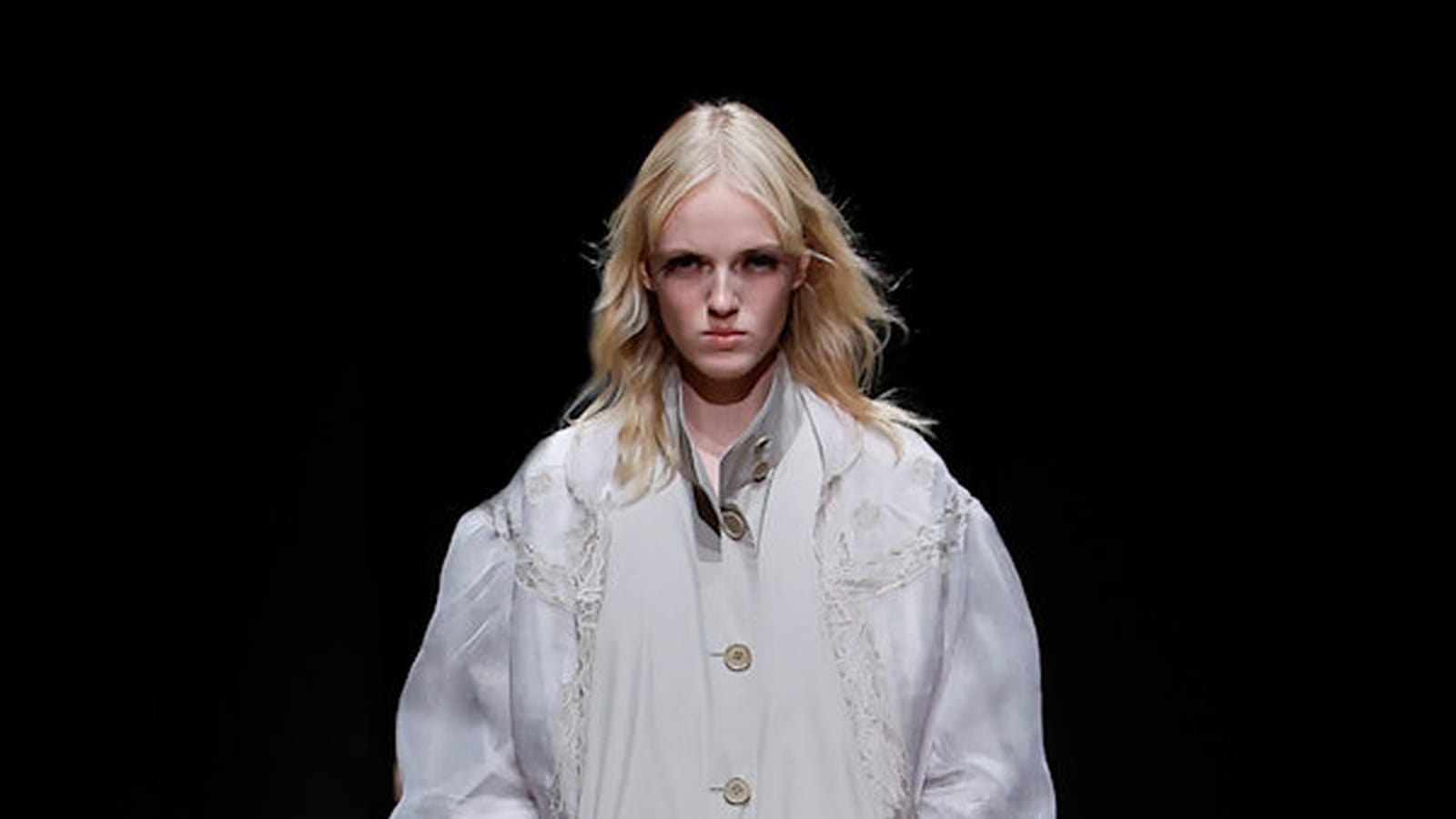 Look 27