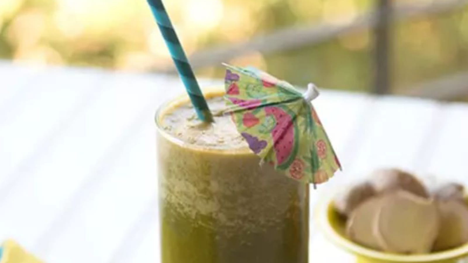 Frozen pineapple tonic