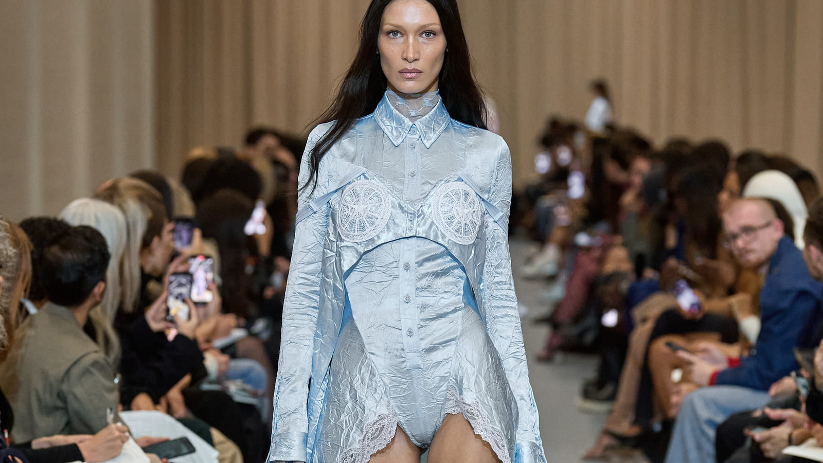   Look 61