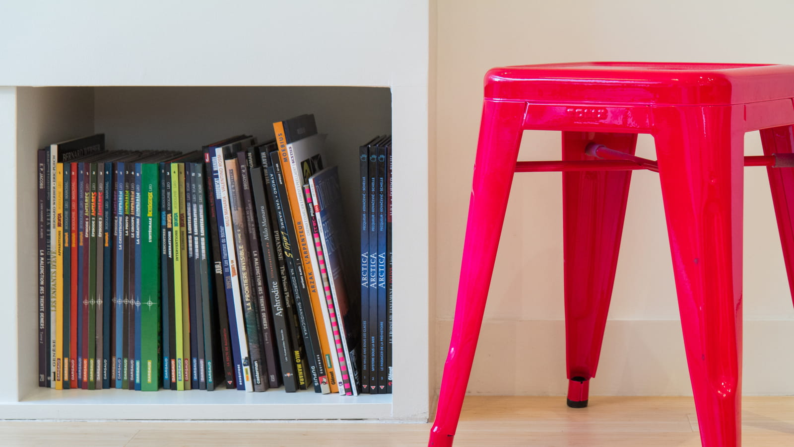 Tabouret éclatant