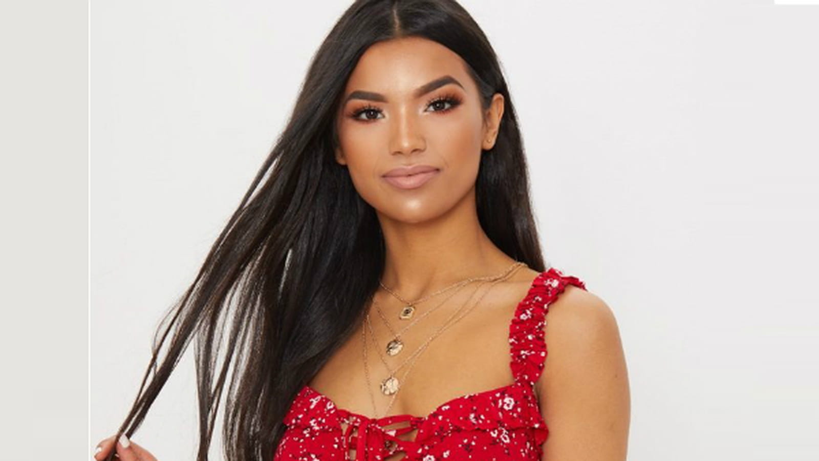 PrettyLittleThing  