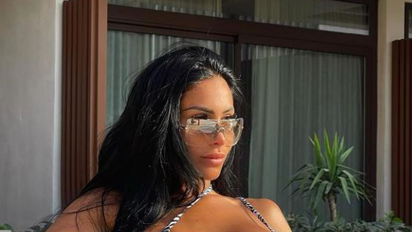 Leana (La Villa des Coeurs Brisés) 