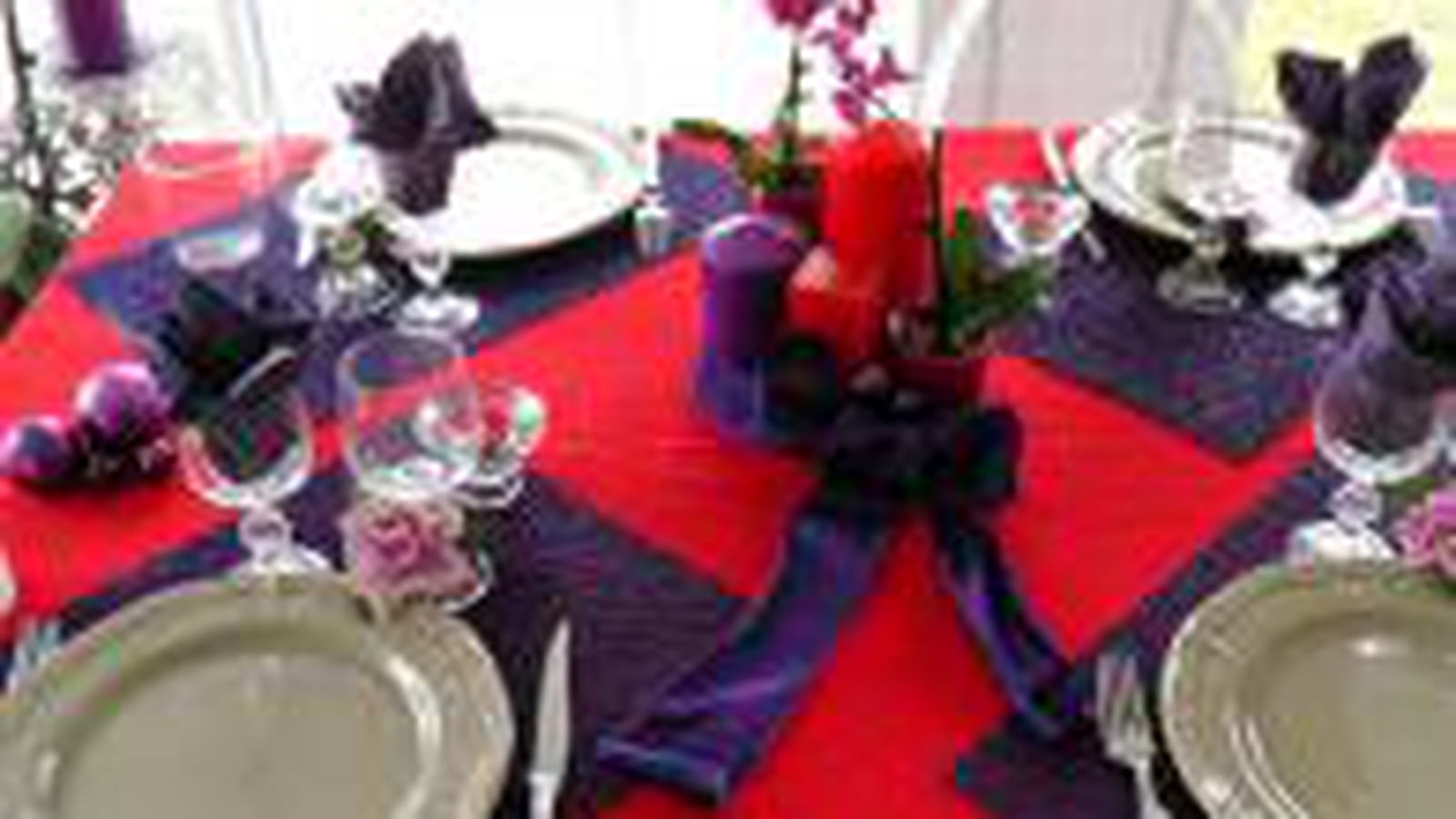 Rouge et violet