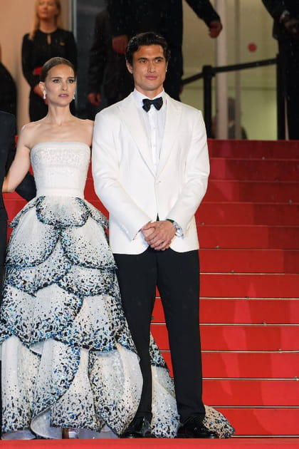 Natalie Portman en robe &agrave; p&eacute;tales Dior