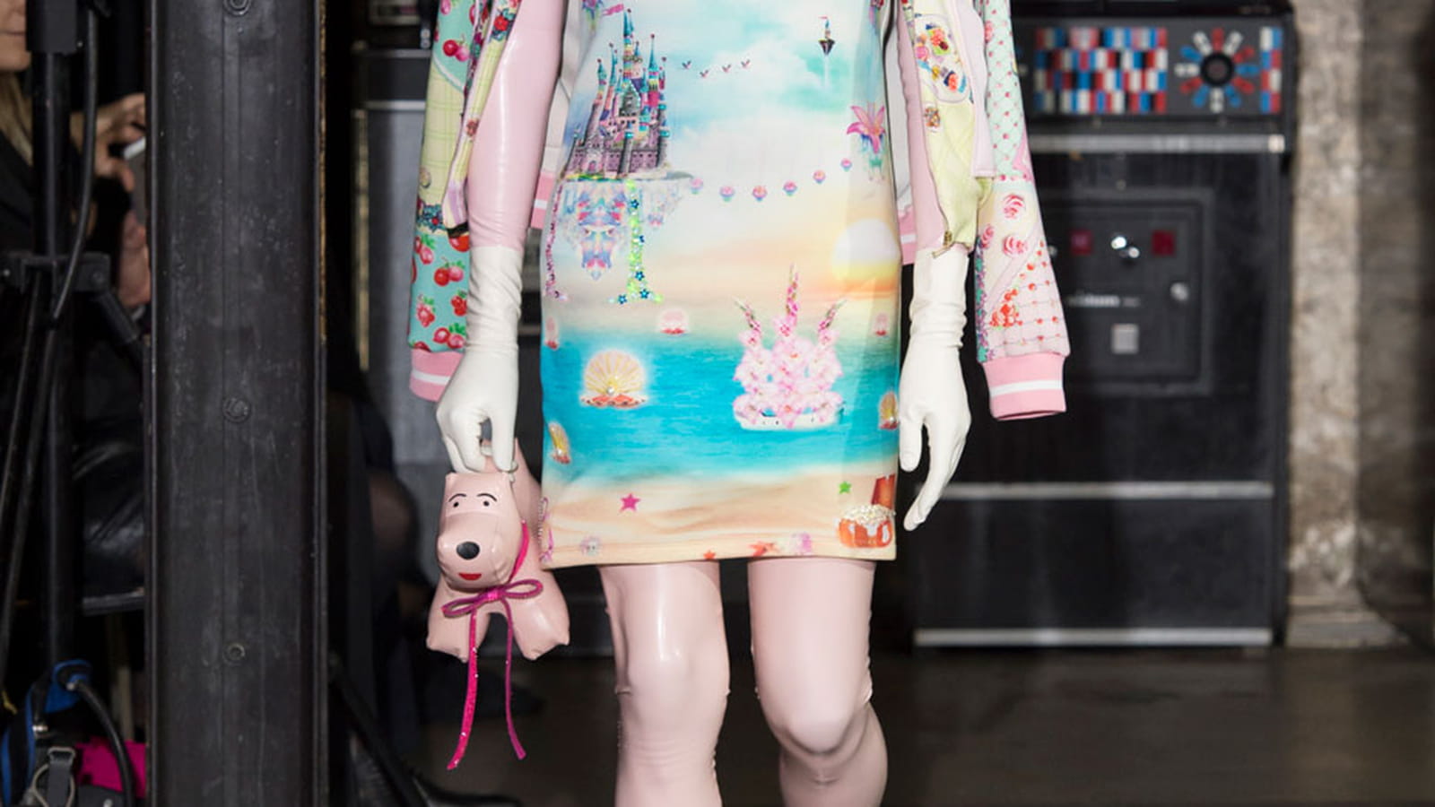 Femme en plastique Manish Arora