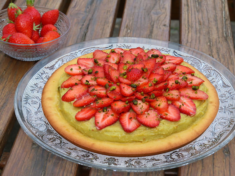 Tarte Facon Financier Aux Fraises Et Creme De Pistache