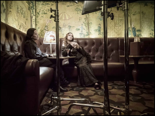 Gigi Hadid et Alexander Xang, concentr&eacute;s