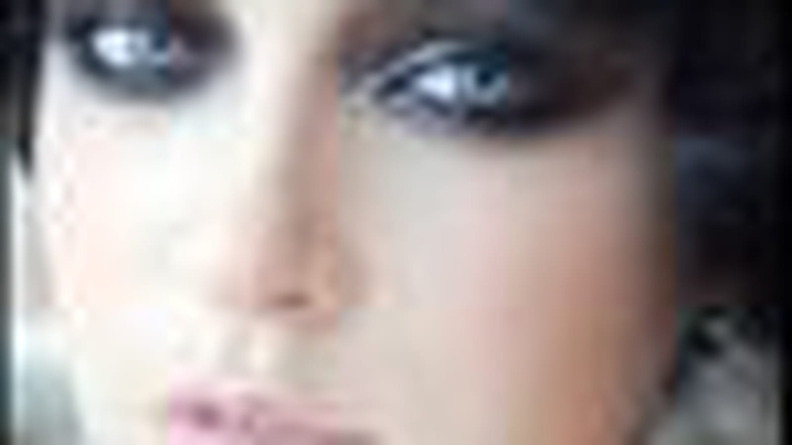 Les looks maquillage du défilé croisière de Chanel