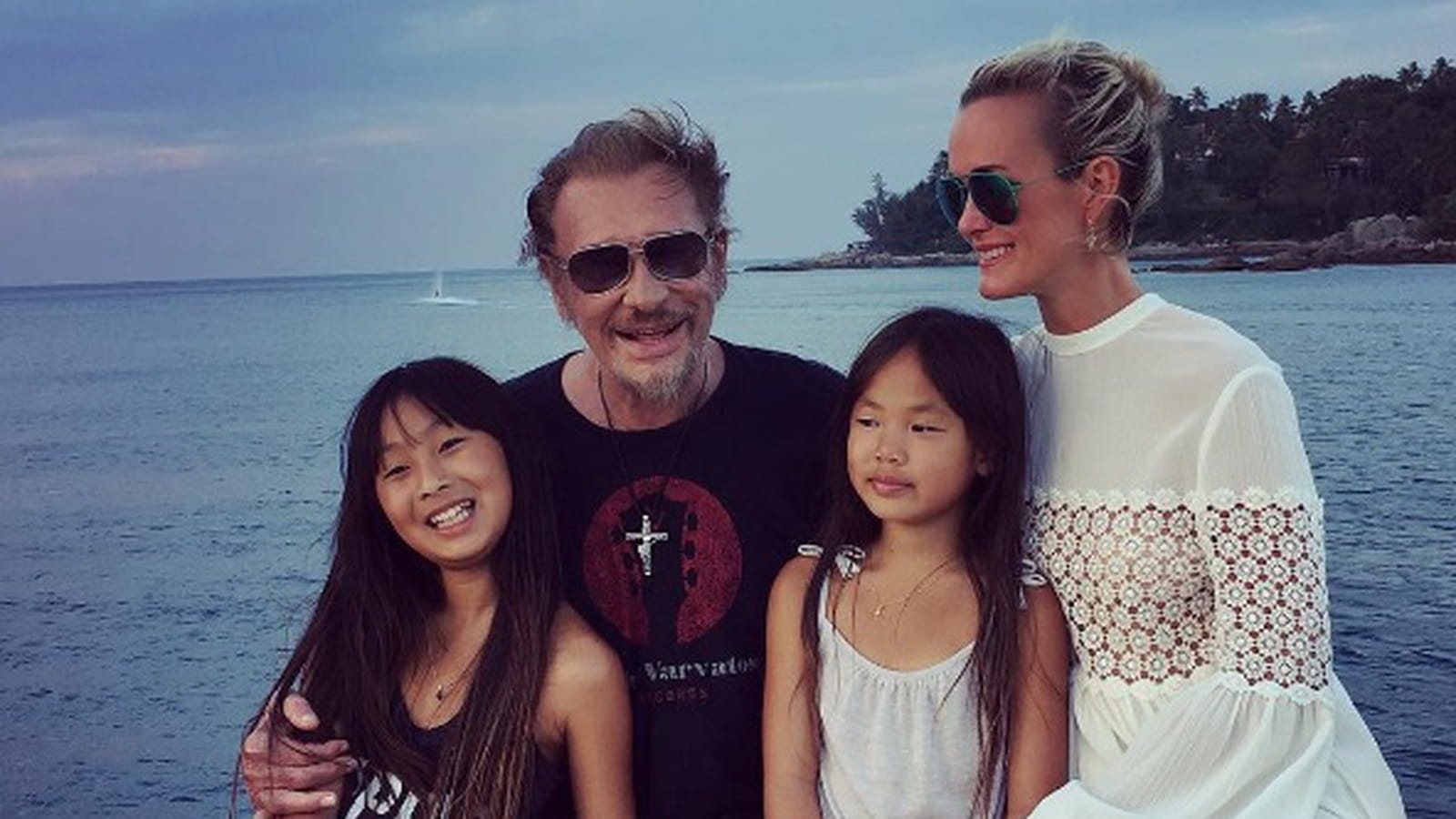 Laeticia, Johnny Hallyday et leurs deux filles 