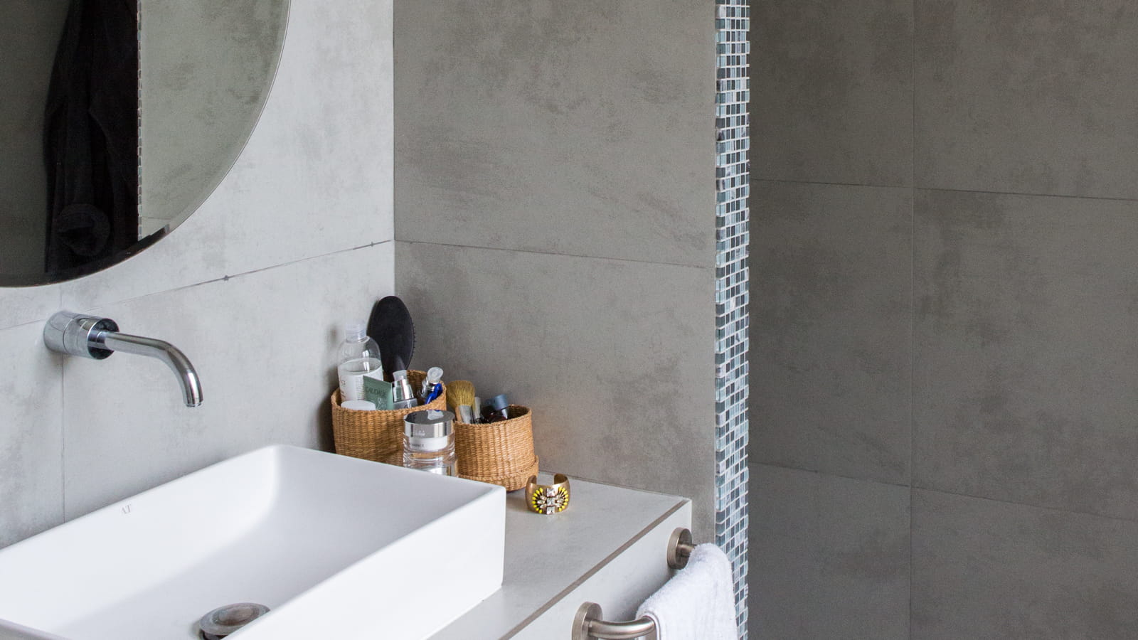 Salle de bains mate