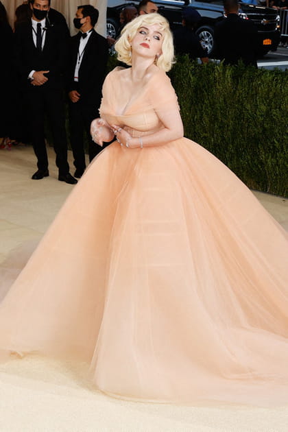 Billie Eilish en Oscar de la Renta