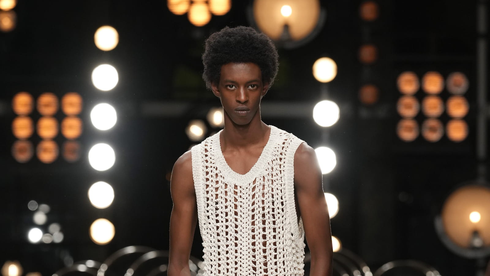 Look 23