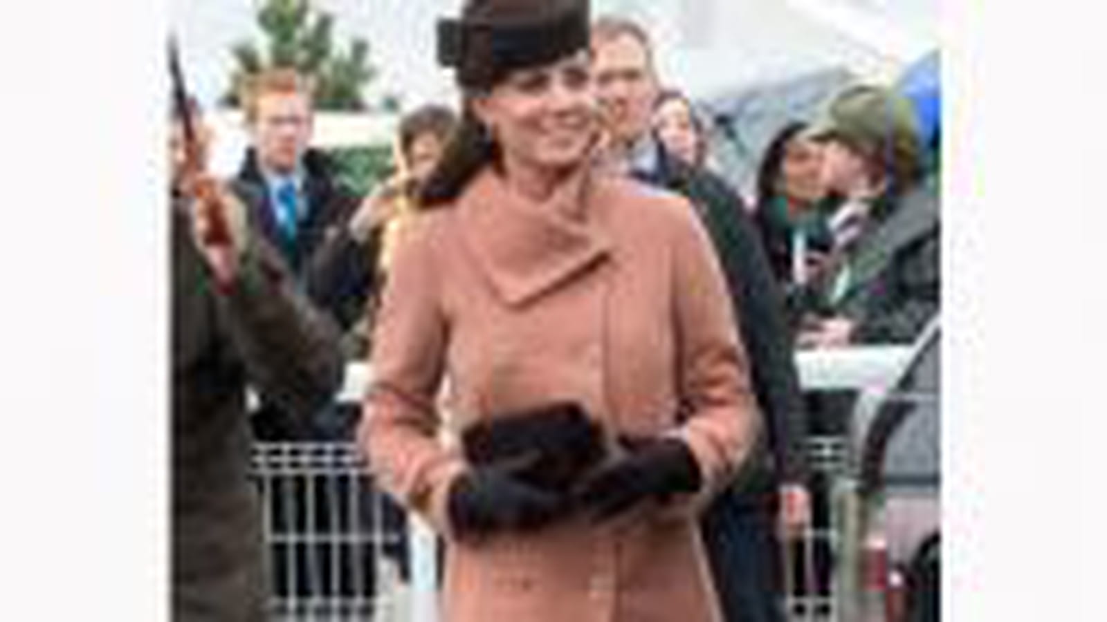 Kate Middleton et son manteau vieux-rose