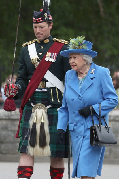 Le major Jonathan Thompson avec la reine Elizabeth II à Balmoral en 2018