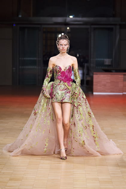 Look 41&nbsp;du d&eacute;fil&eacute; Elie Saab