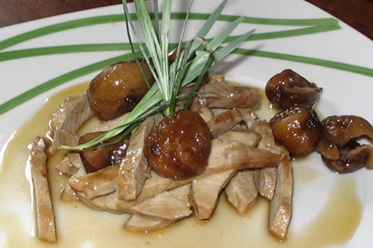 Emincé de porc poêlé aux châtaignes-image
