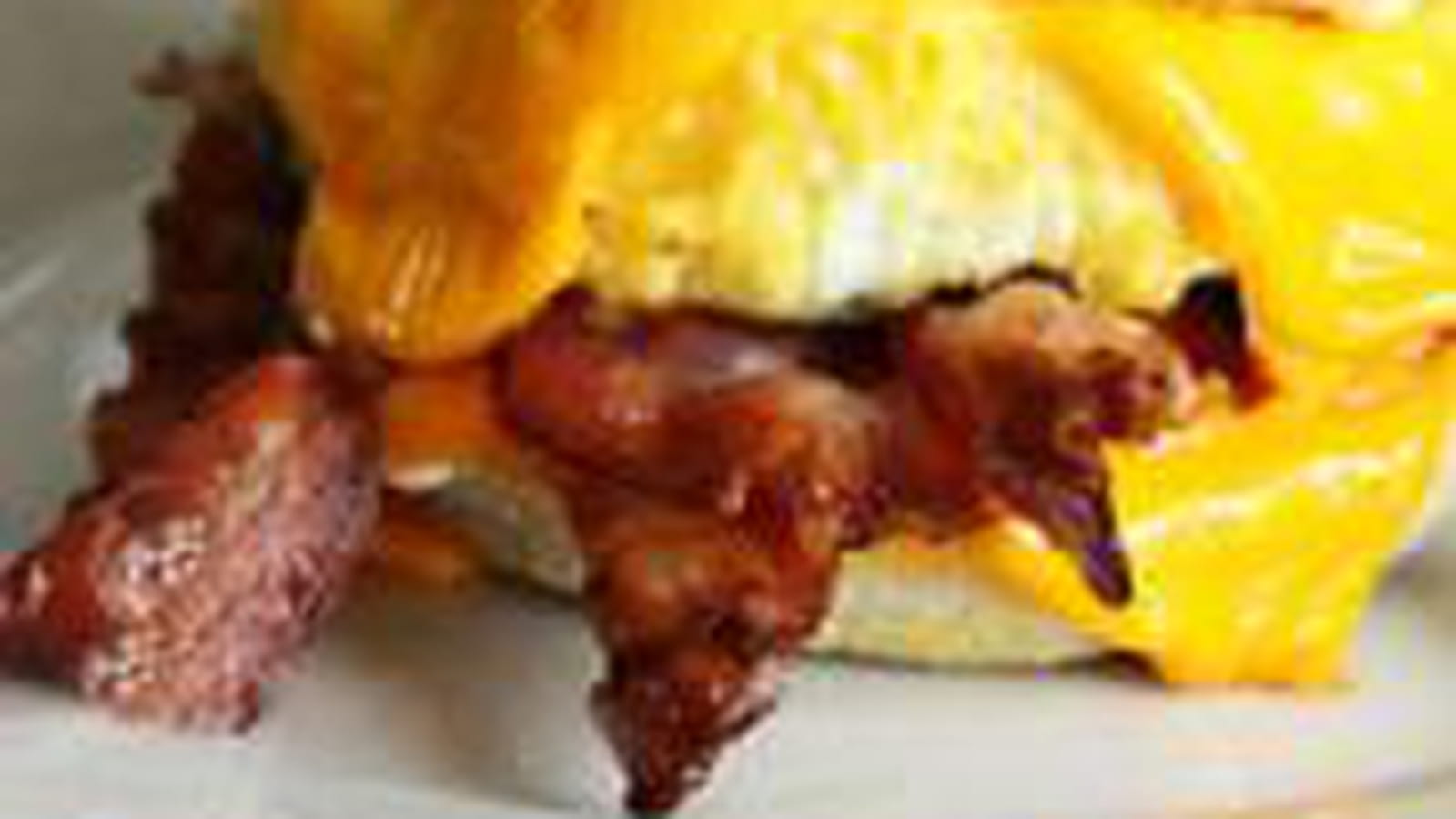 Muffins aux oeufs et au bacon