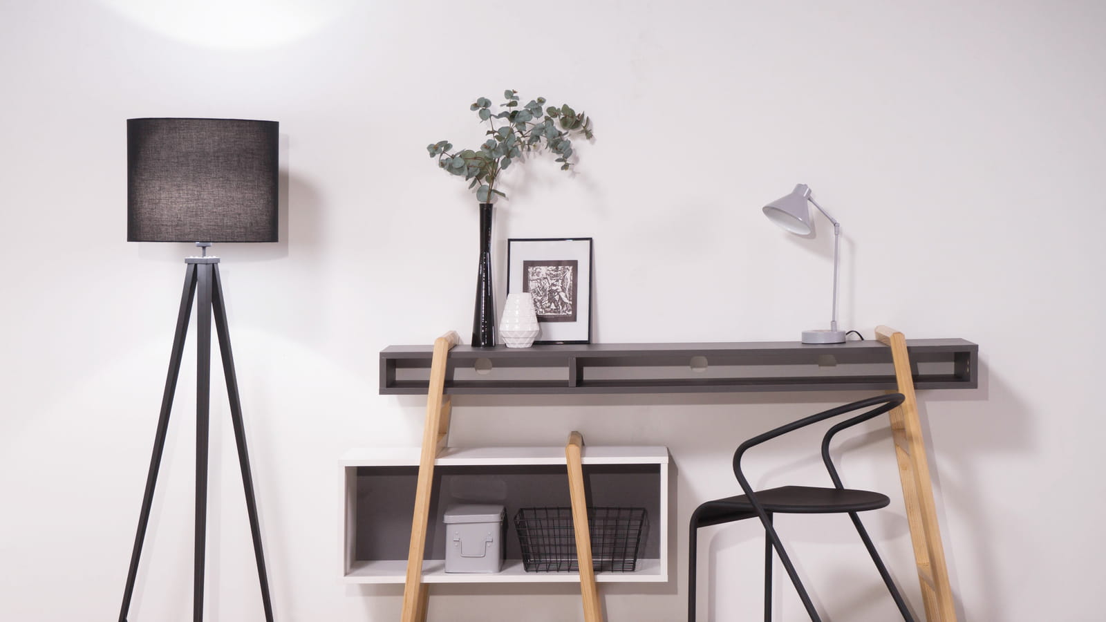 Bureau avec caisson