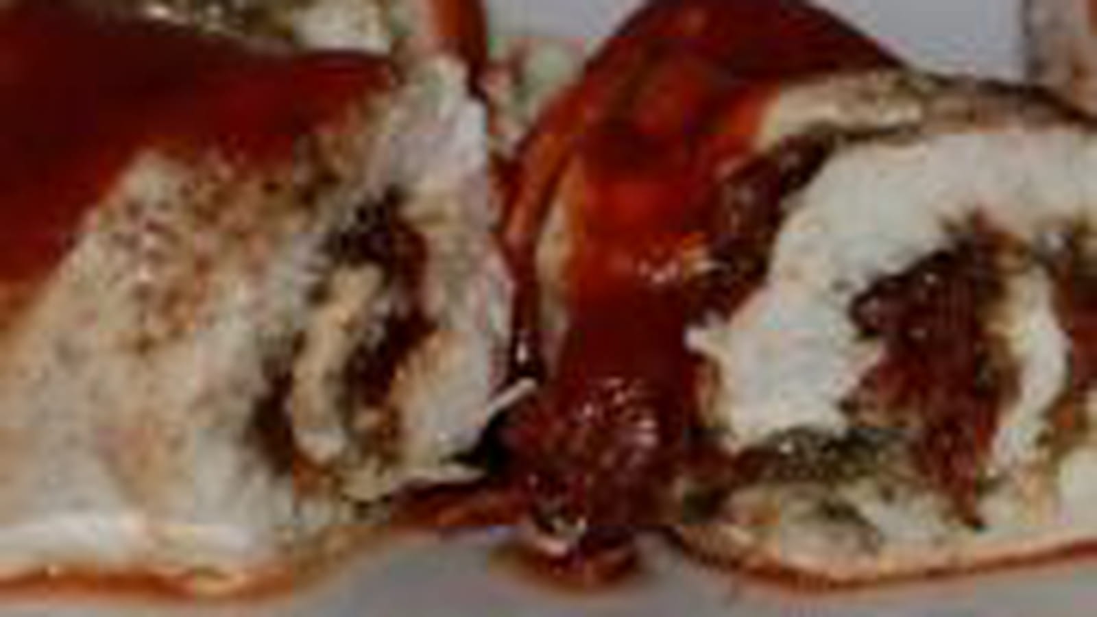 Roulade de poulet vapeur, pesto et tomates séchées