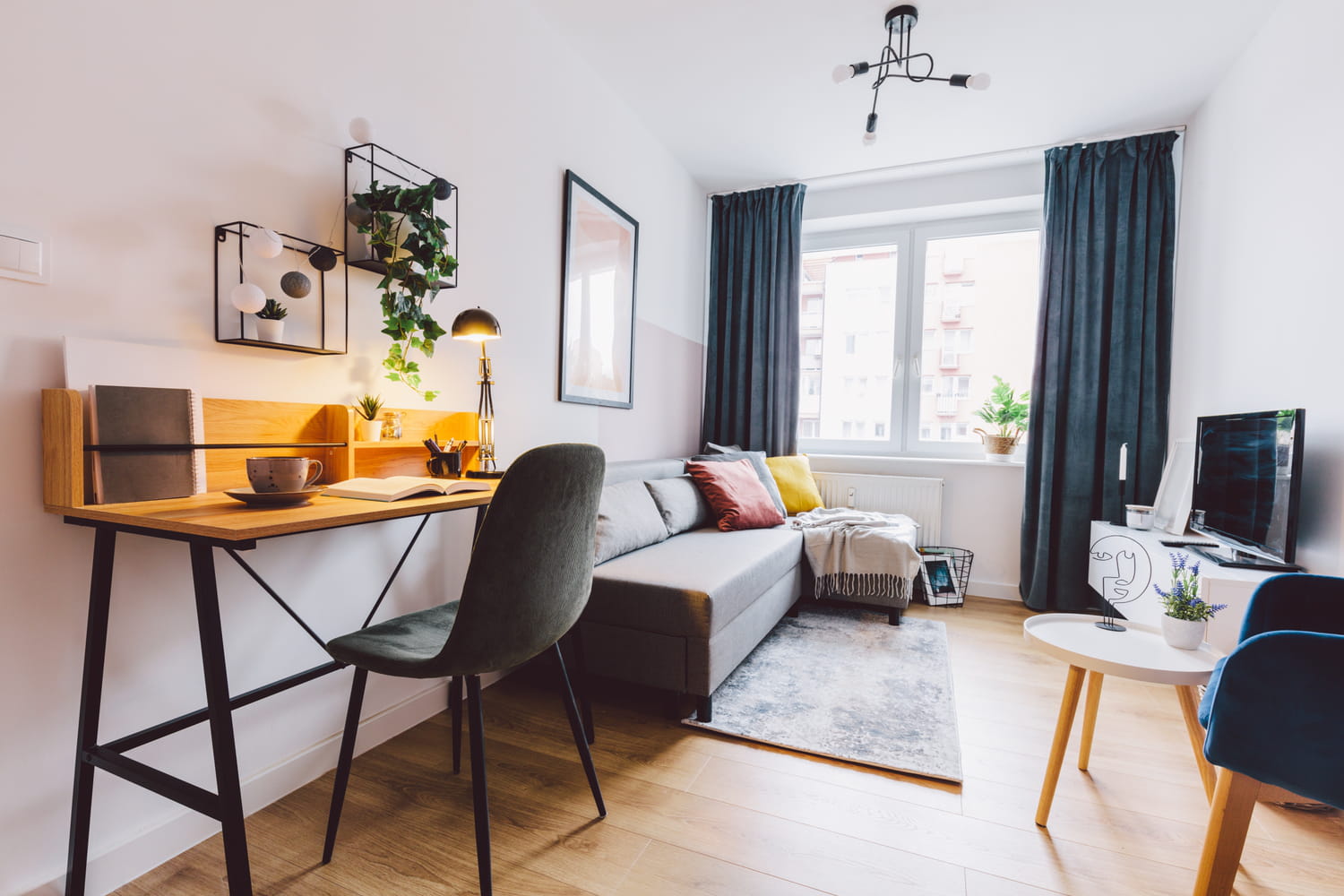 This decorator technique increases the feeling of space