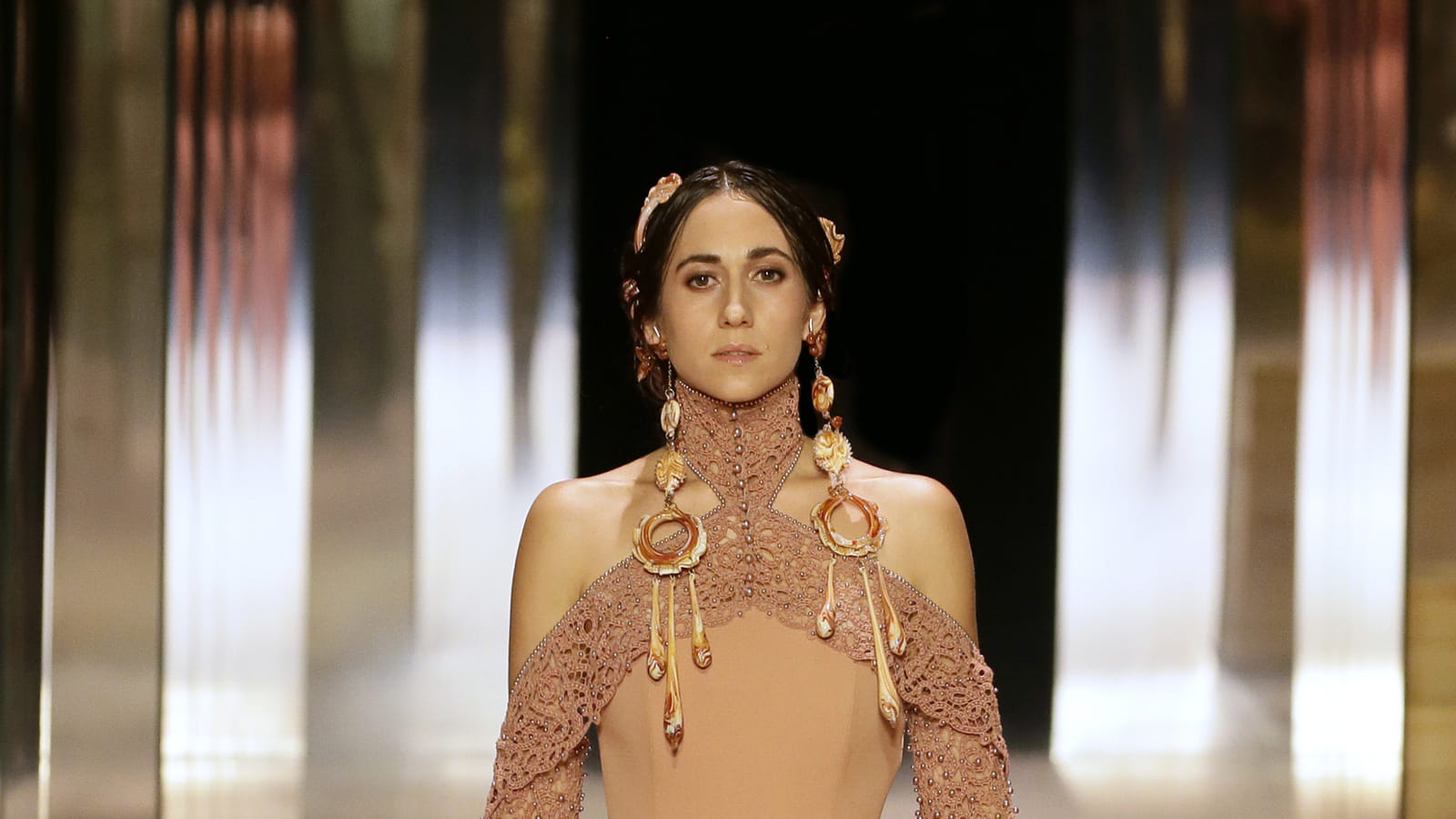 Look 17