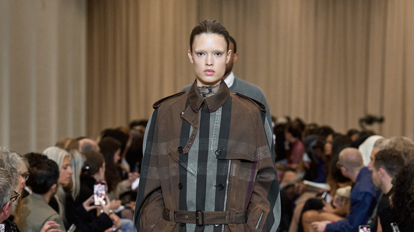 Look 39