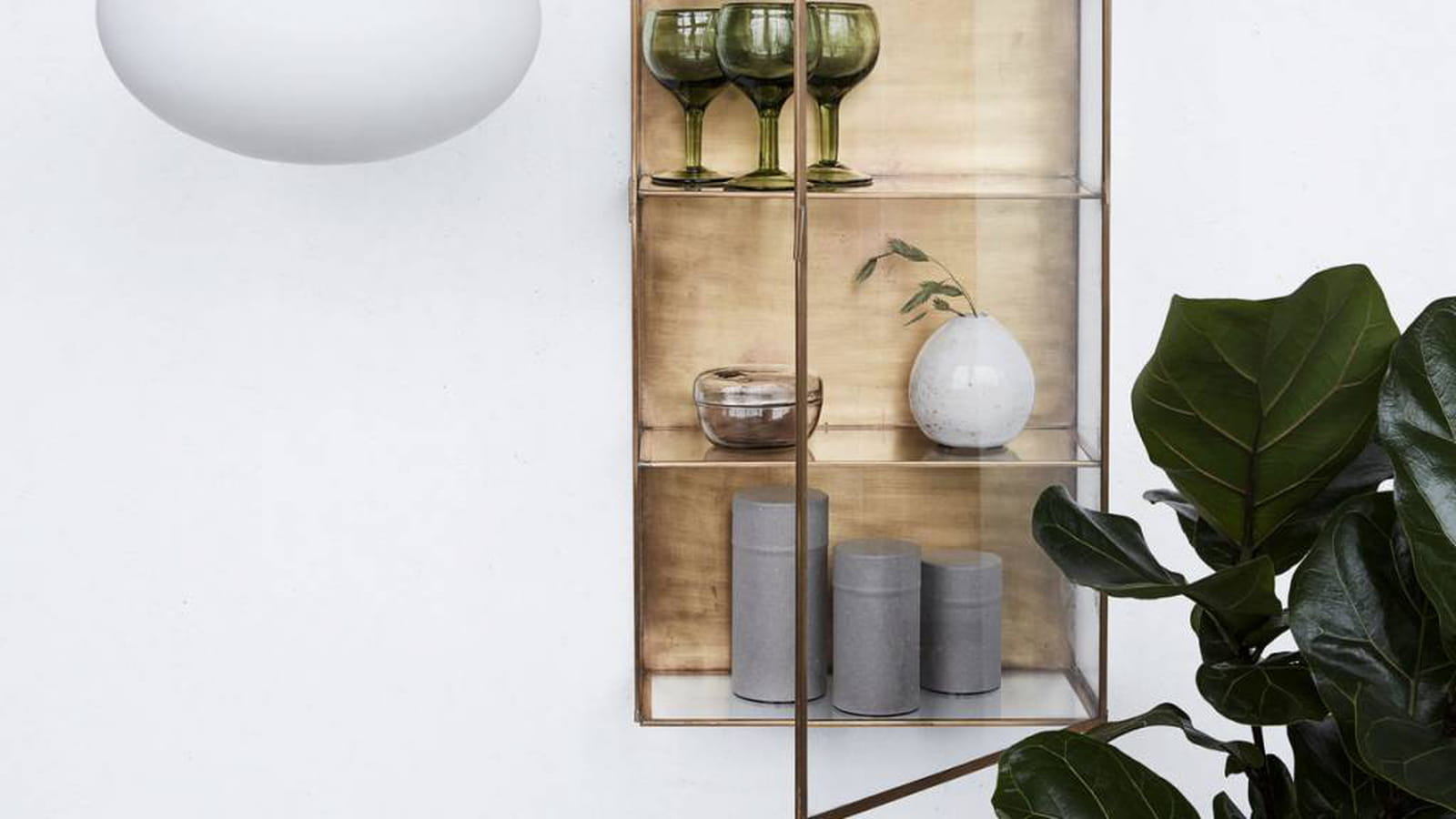 Vitrine en laiton