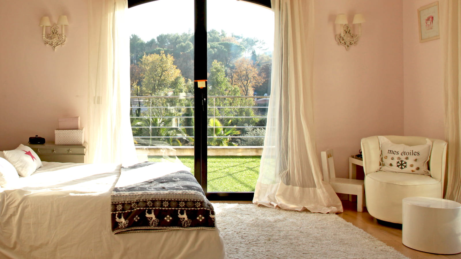 Chambre rose pour les ados