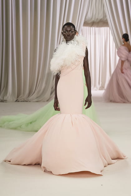 Look 29 du défilé Giambattista Valli